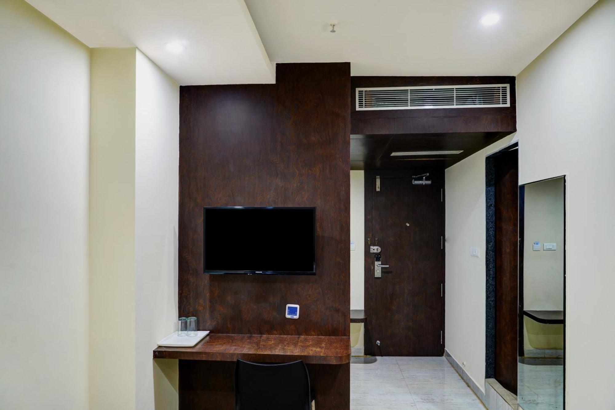 Super Townhouse Dev'S Inn By Cj Gunadala Dış mekan fotoğraf
